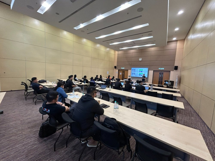 江苏新一代钠电储能技术首次输出马来西亚电力巨头