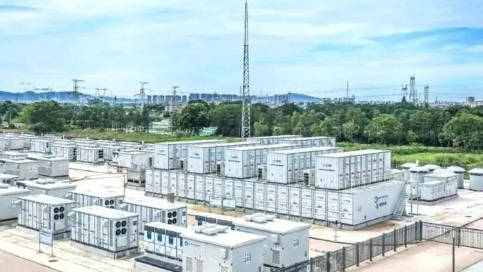 国家级储能实证平台正式商运 | 新风光PCS升压一体机护航液流电池赛道硬核竞技
